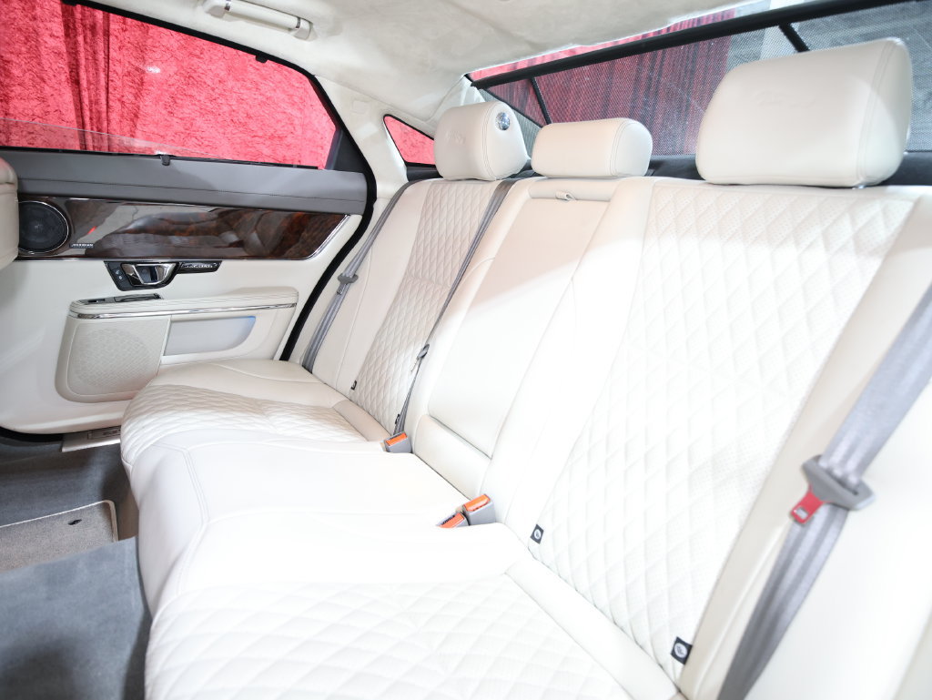 Used 2017 Jaguar XJ L Portfolio RWD image 14