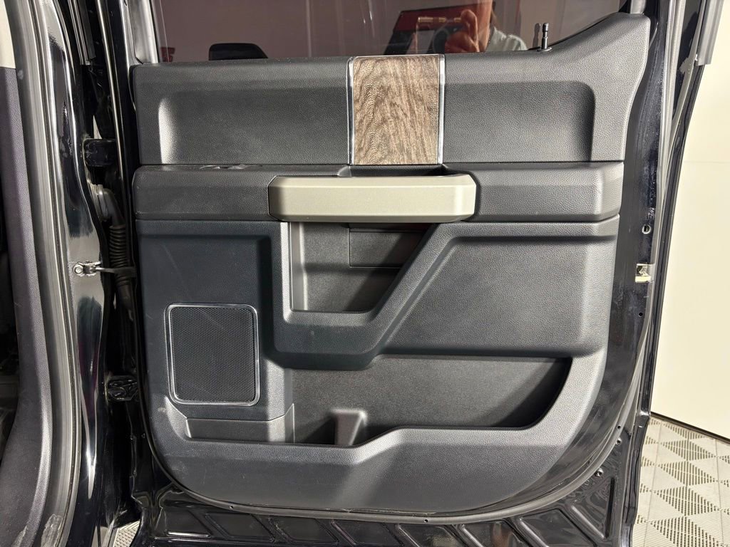 Used 2018 Ford F250 Lariat w/ Lariat Ultimate Package AWD/4WD image 53