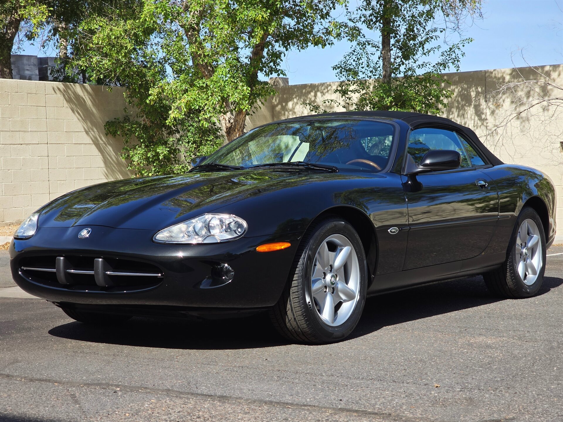 Used 1998 Jaguar XK8 Convertible RWD image 6