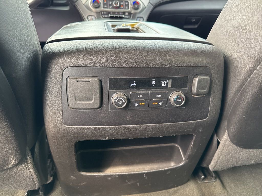 Used 2016 GMC Yukon SLT image 14