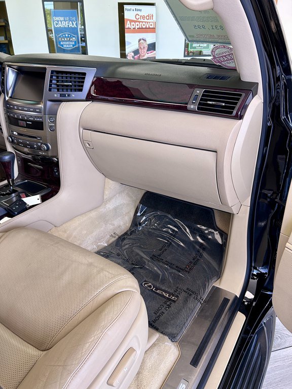 Used 2009 Lexus LX 570 4WD image 12