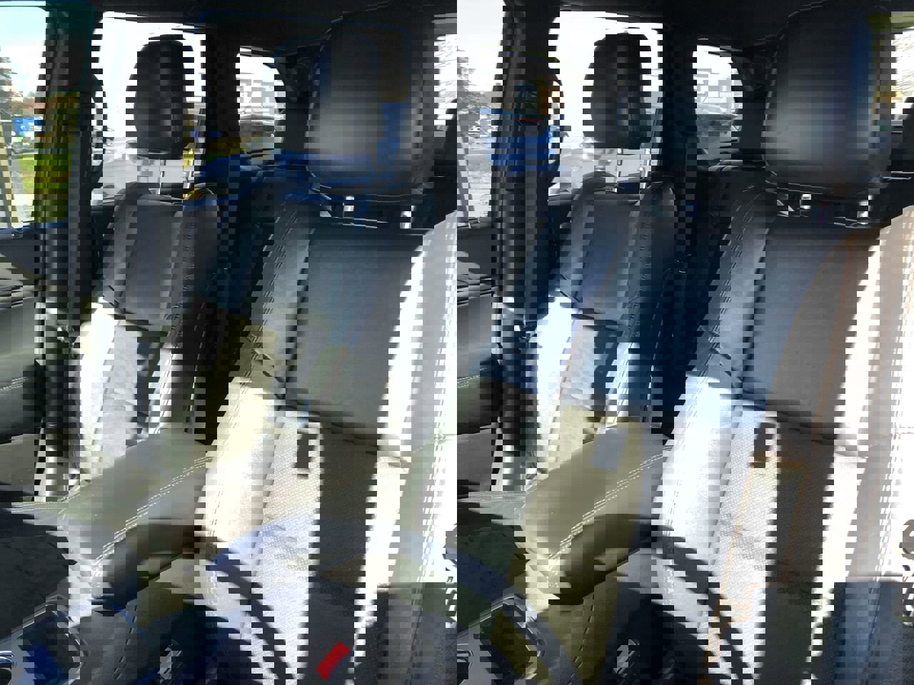 Used 2021 Jeep Grand Cherokee Laredo X image 14