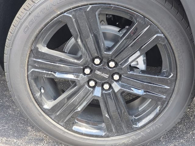 New 2026 GMC Acadia Elevation w/ Black Edition AWD/4WD image 13