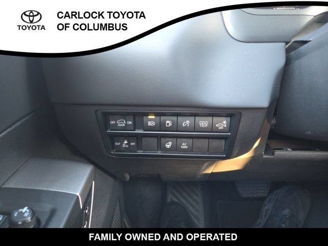 Used 2023 Toyota Sequoia Platinum AWD/4WD image 30