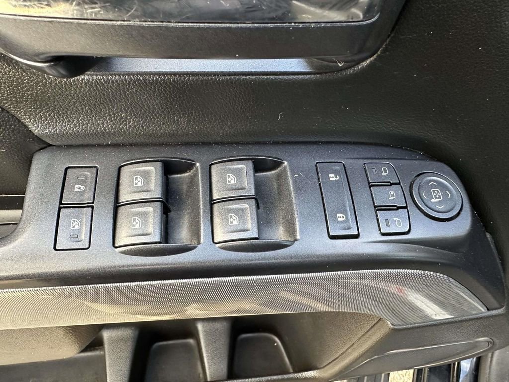 Used 2018 Chevrolet Silverado 2500 LTZ w/ Midnight Edition image 18