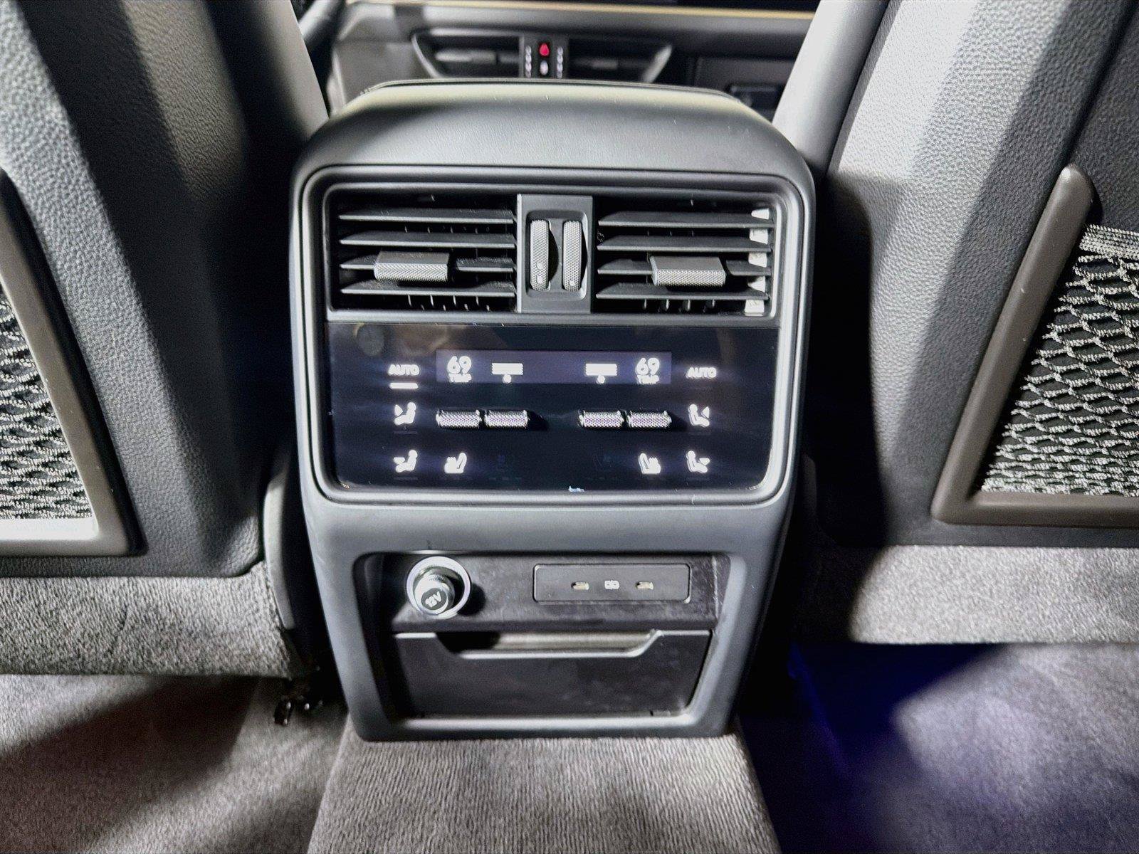 Certified 2024 Porsche Cayenne Turbo GT AWD/4WD image 25