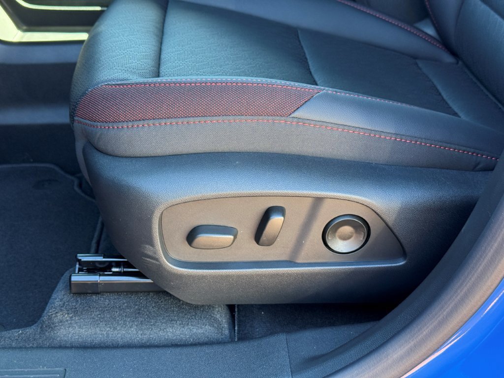 New 2027 Chevrolet Equinox RS AWD/4WD image 12