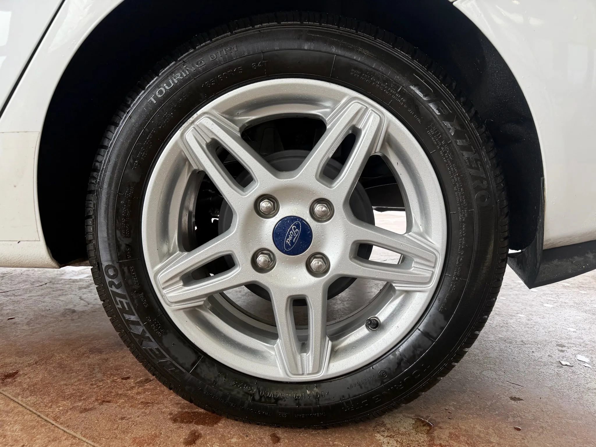 Used 2018 Ford Fiesta SE image 24