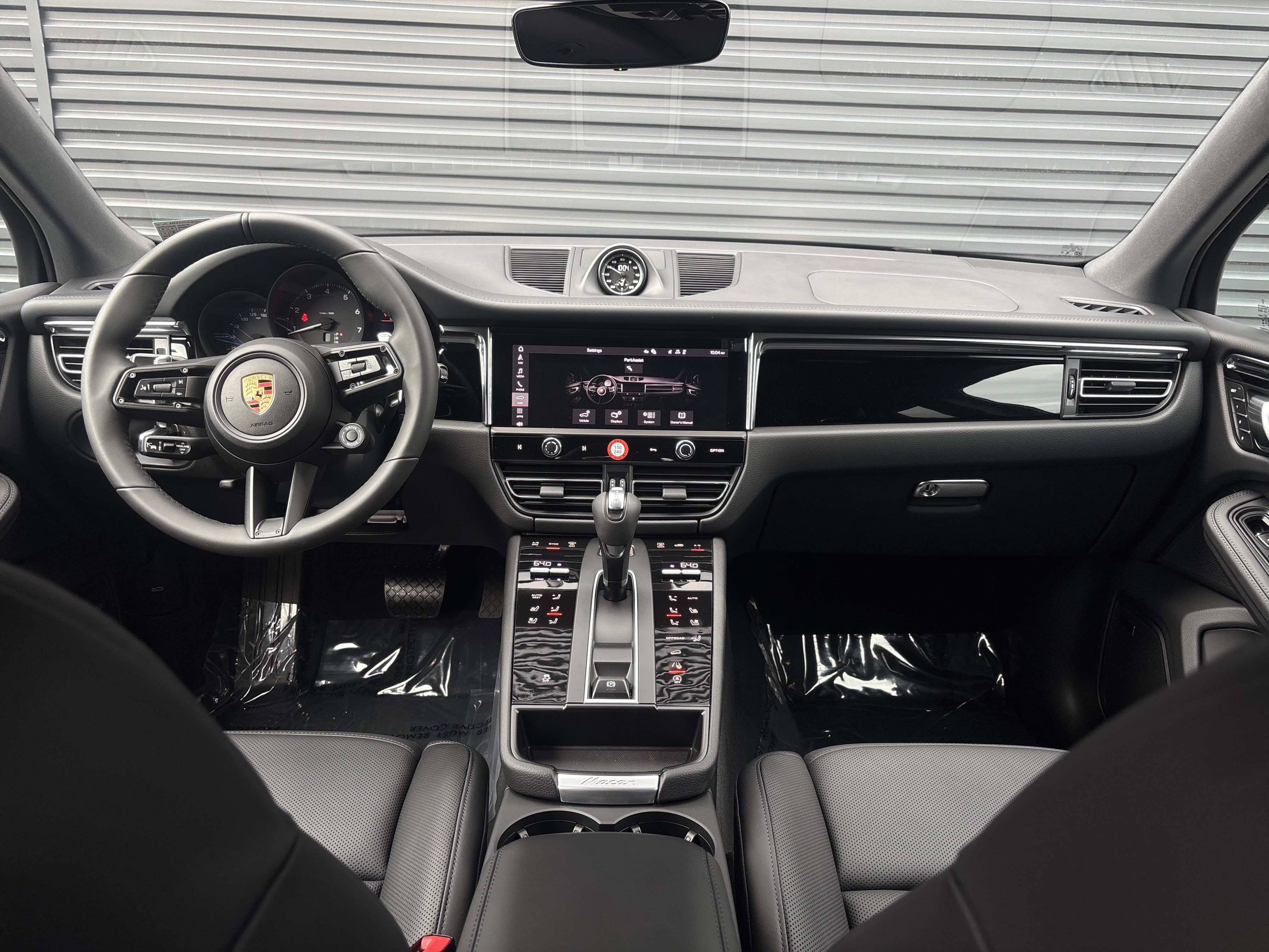 New 2026 Porsche Macan AWD/4WD image 16