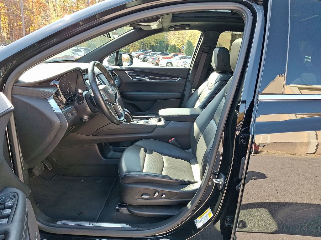 Used 2022 Cadillac XT5 Premium Luxury image 14