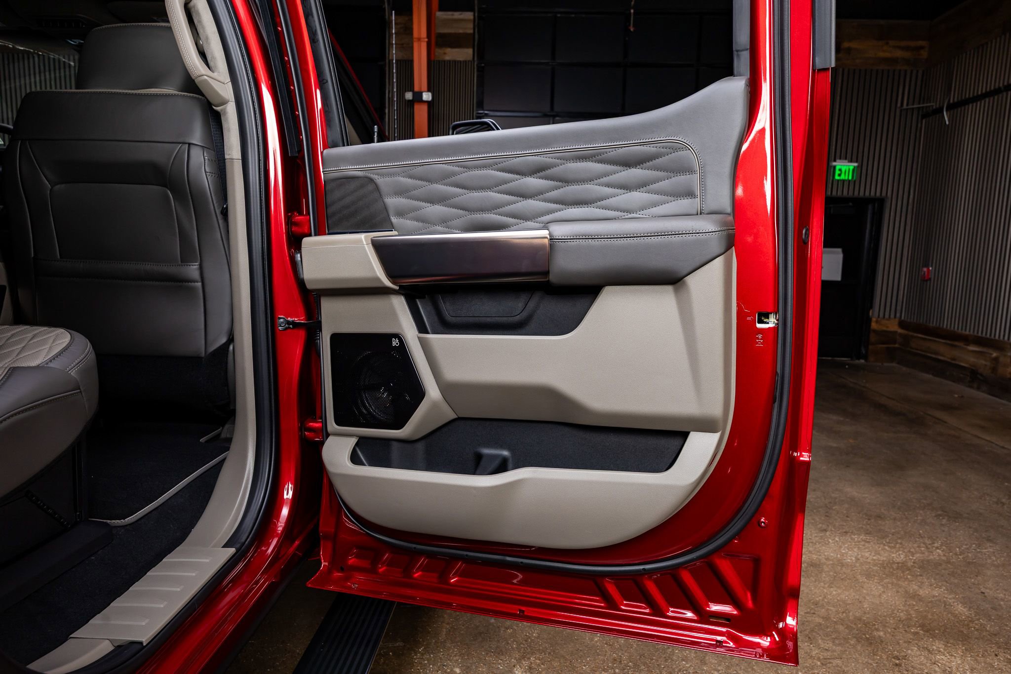 Used 2026 Ford F450 Platinum w/ Platinum Plus Package image 38