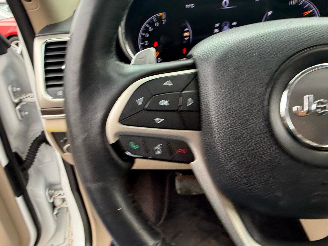 Used 2017 Jeep Grand Cherokee Limited w/ Trailer Tow Group IV image 20