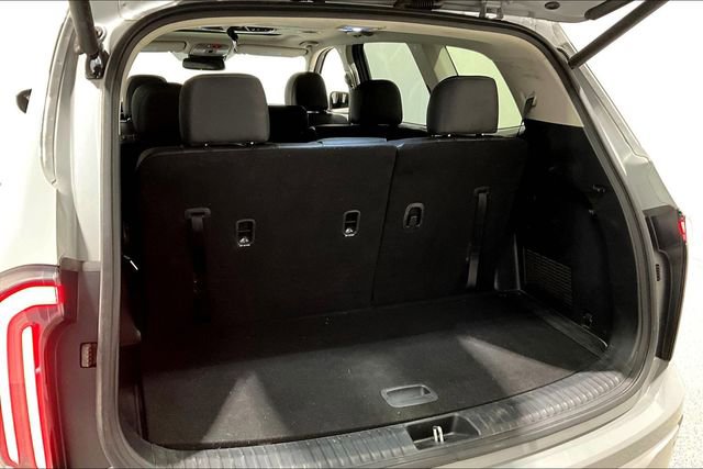 Used 2023 Kia Telluride EX image 40
