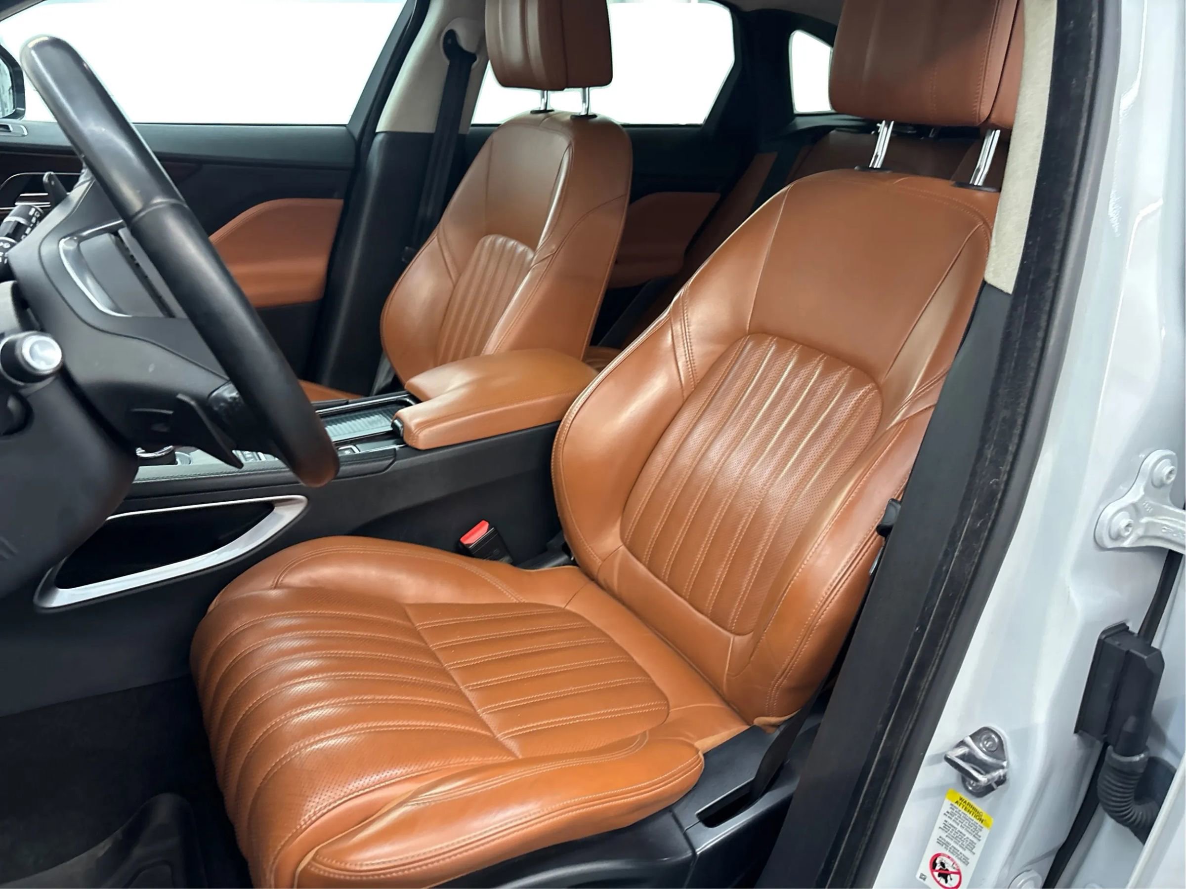 Used 2019 Jaguar F-PACE Portfolio image 7