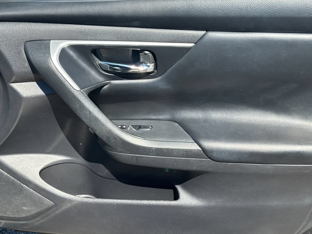 Used 2017 Nissan Altima 2.5 SV FWD image 16