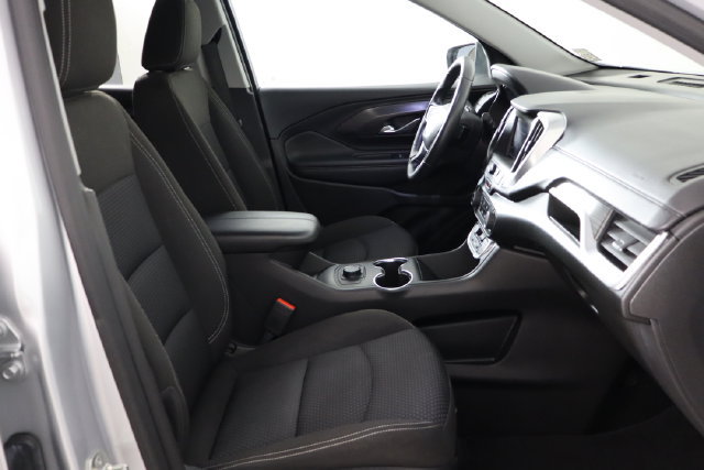 Used 2022 GMC Terrain SLE FWD image 17