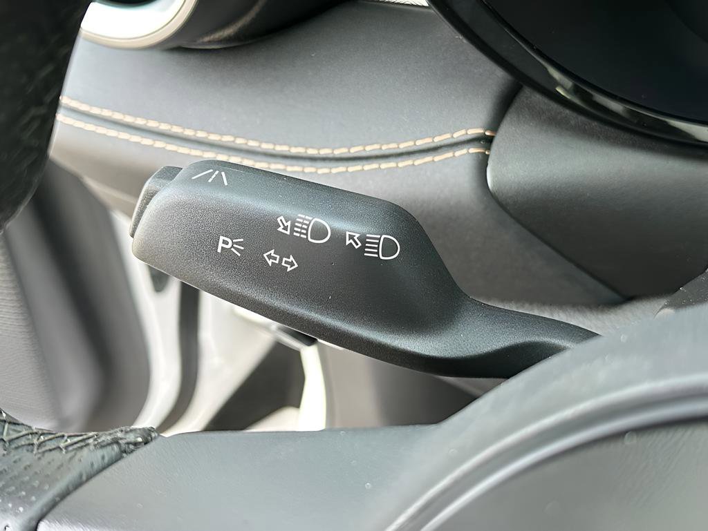 Used 2025 Alfa Romeo Tonale w/ Premium Package image 39