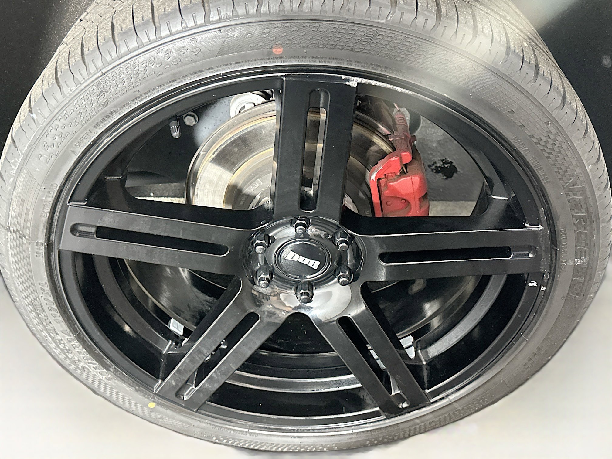 Used 2021 Chevrolet Tahoe Z71 w/ Z71 Signature Package image 11