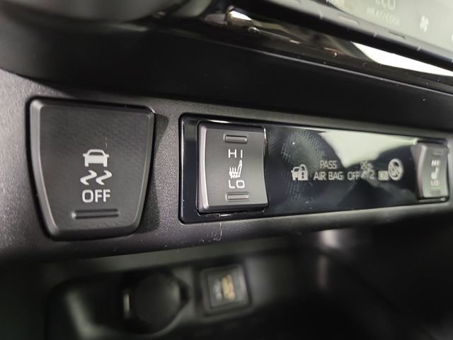 New 2025 Toyota RAV4 XLE image 27