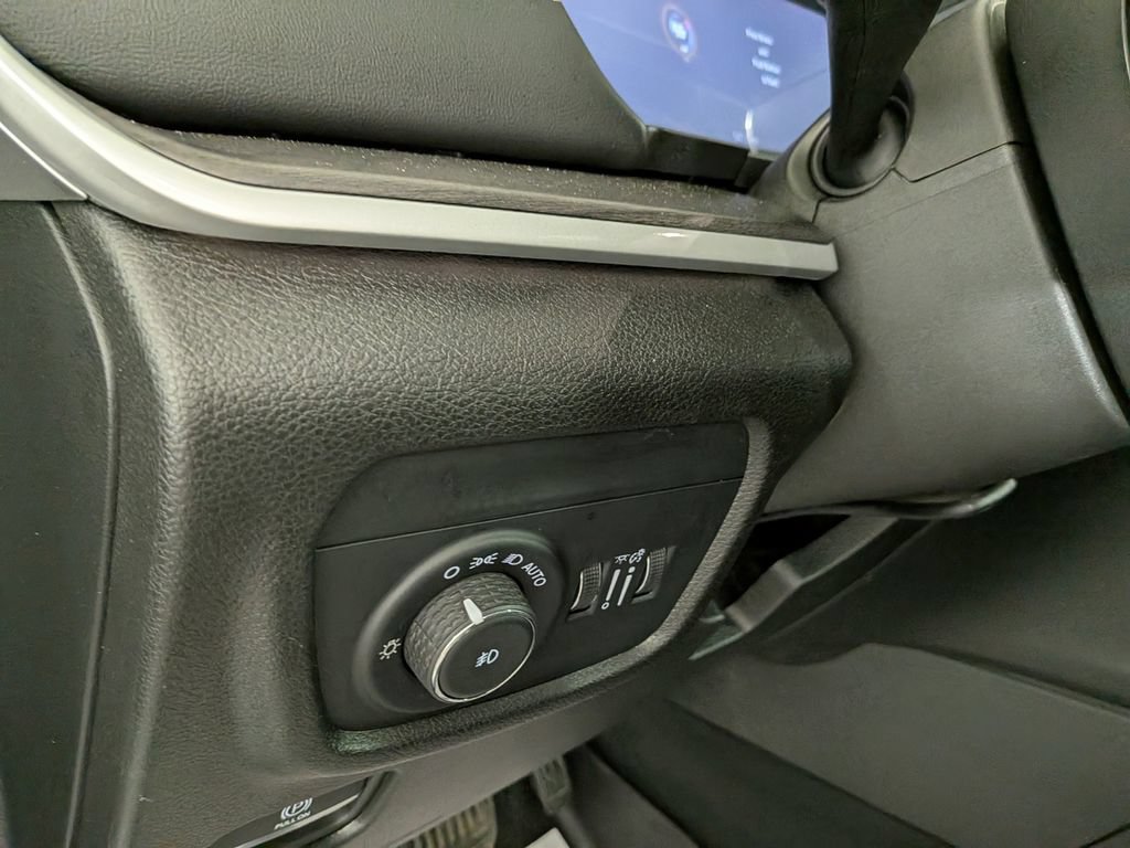Certified 2023 Jeep Grand Cherokee Limited AWD/4WD image 20