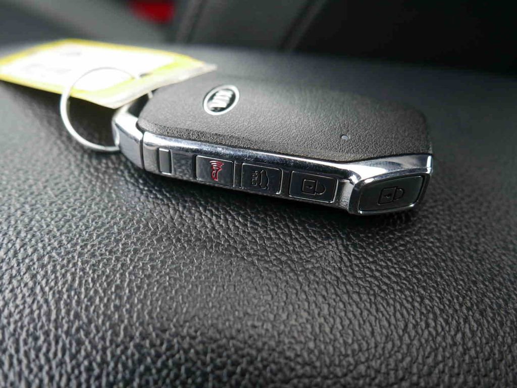 Used 2021 Kia Forte EX image 31