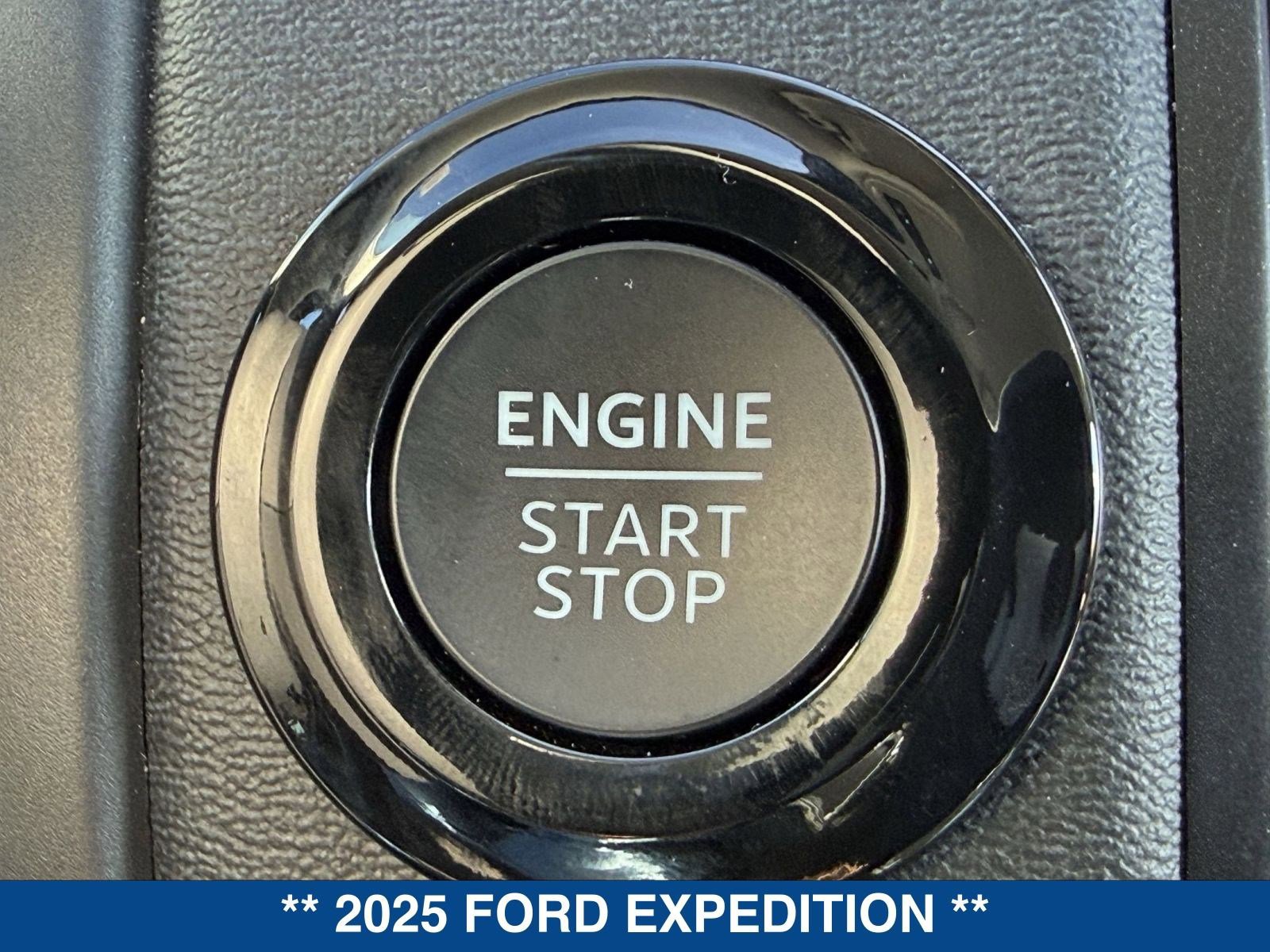 Certified 2025 Ford Expedition Active image 38