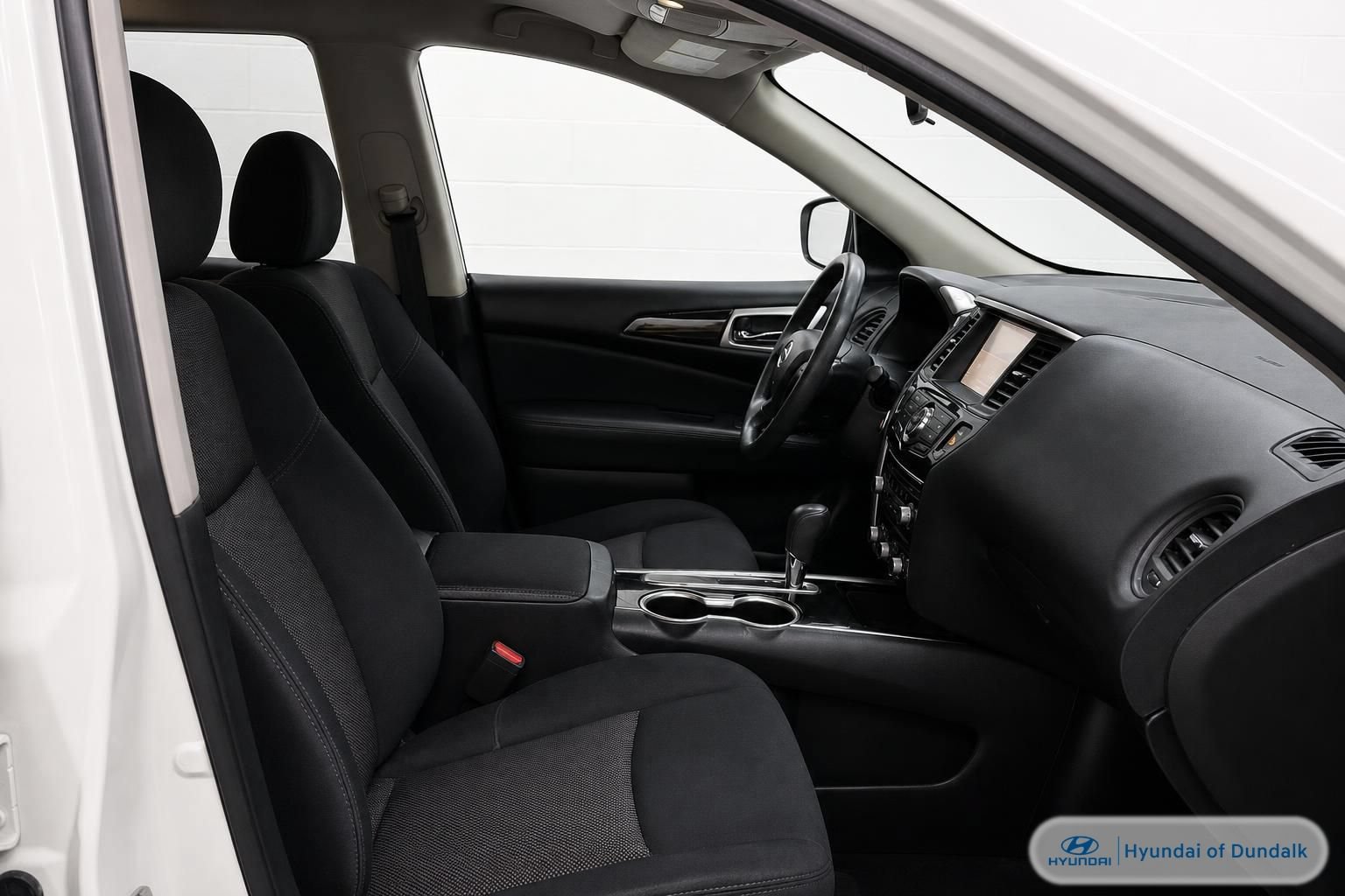 Used 2019 Nissan Pathfinder S FWD image 10