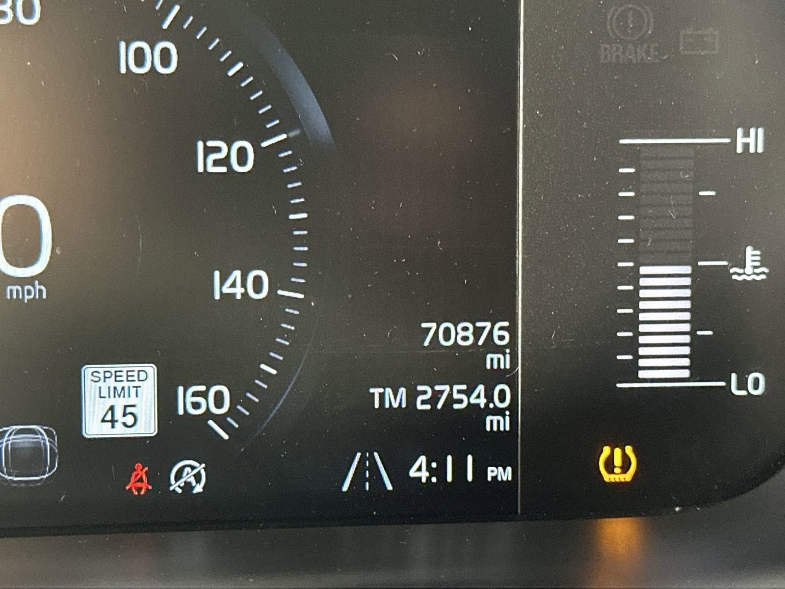 Used 2018 Volvo XC60 T5 Momentum w/ Convenience Package image 15