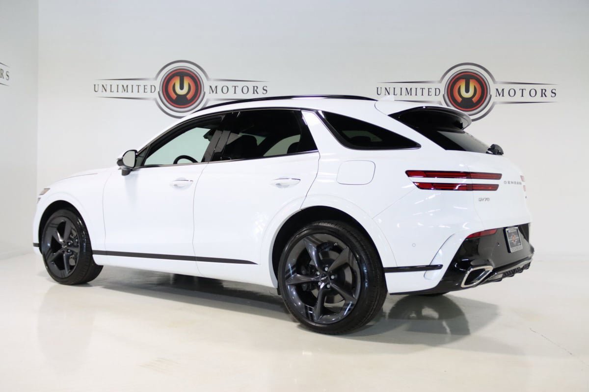 Used 2026 Genesis GV70 3.5T Sport Prestige image 8