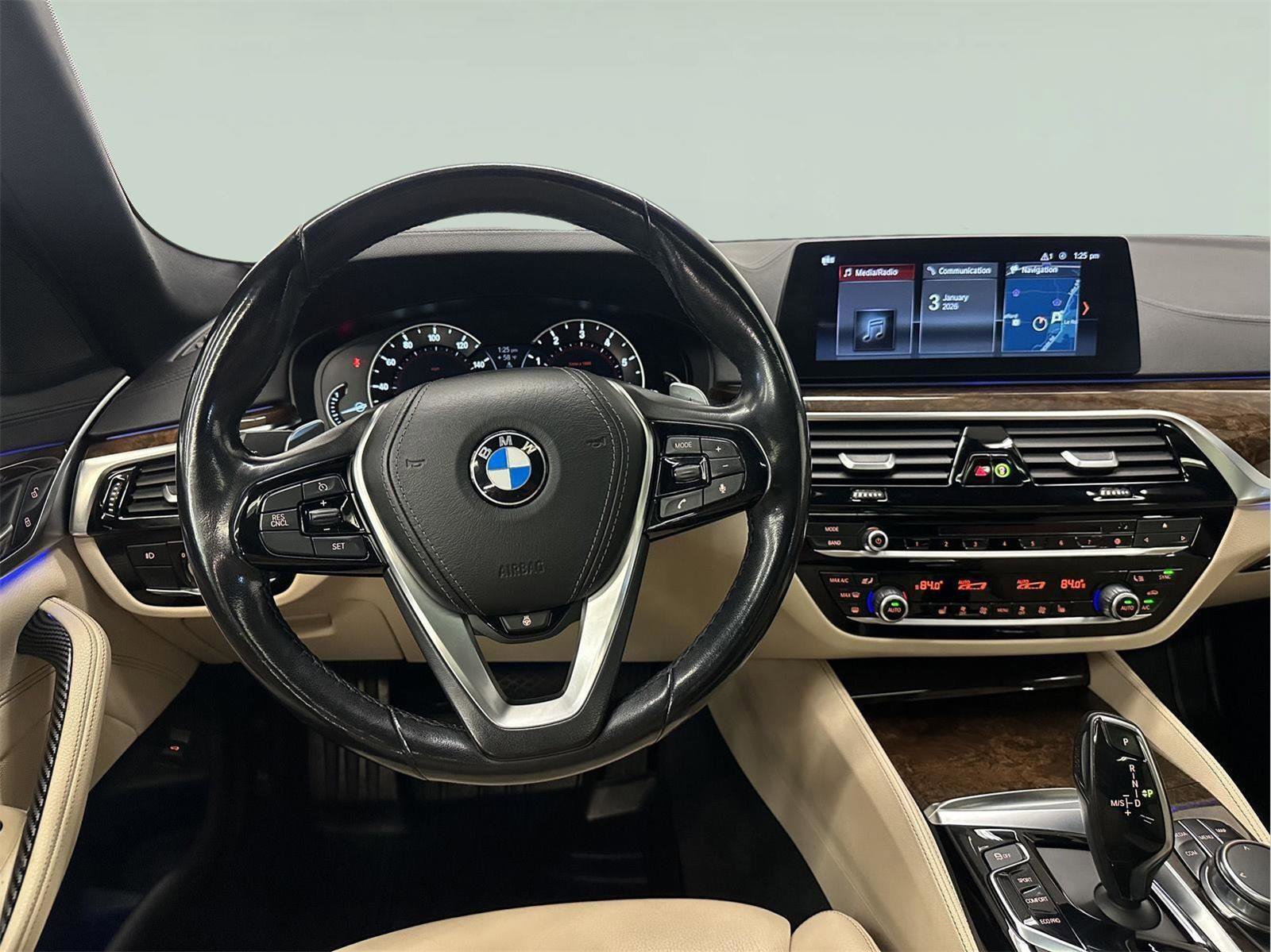 Used 2018 BMW 540i xDrive image 32