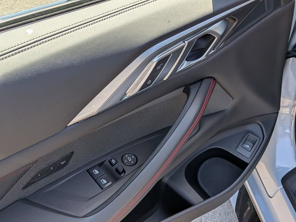 Certified 2025 BMW M4 CS AWD/4WD image 15