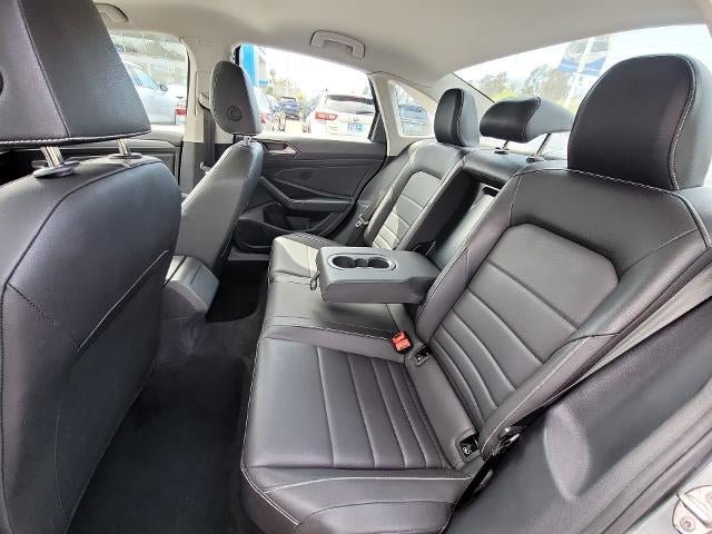 Used 2024 Volkswagen Jetta SE FWD image 23