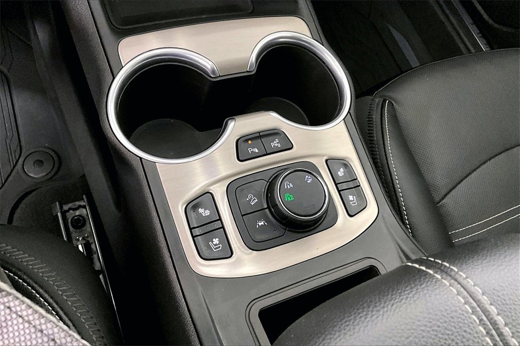 Used 2022 GMC Terrain Denali w/ Denali Premium Package image 33