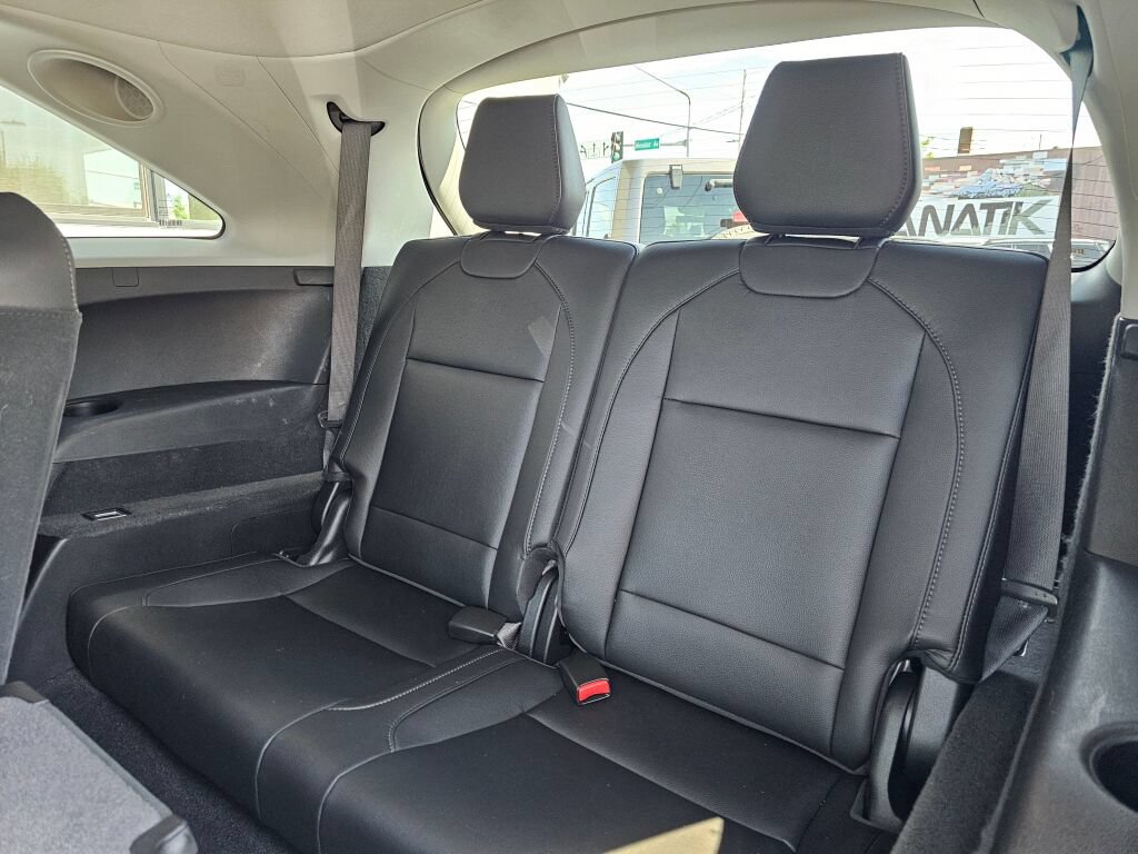 Used 2020 Acura MDX w/ Technology Package AWD/4WD image 20