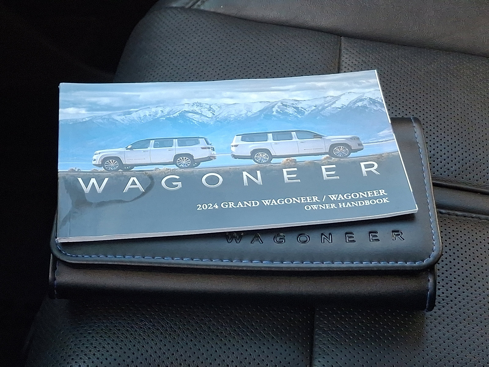 Used 2024 Jeep Wagoneer L Series II w/ Flexible Seating Group image 28