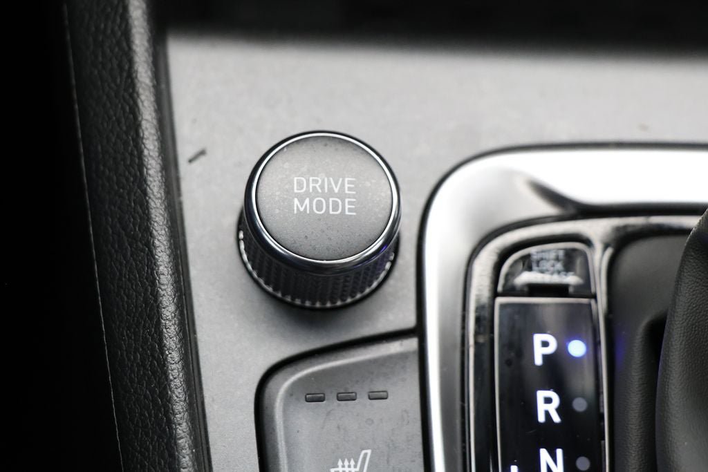 Used 2023 Hyundai Kona Limited AWD/4WD image 30