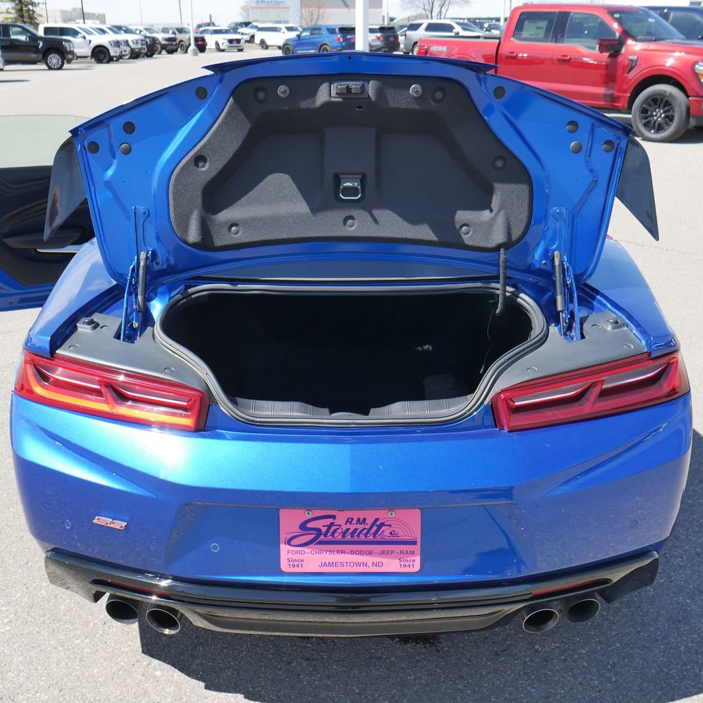 Used 2017 Chevrolet Camaro SS RWD image 23