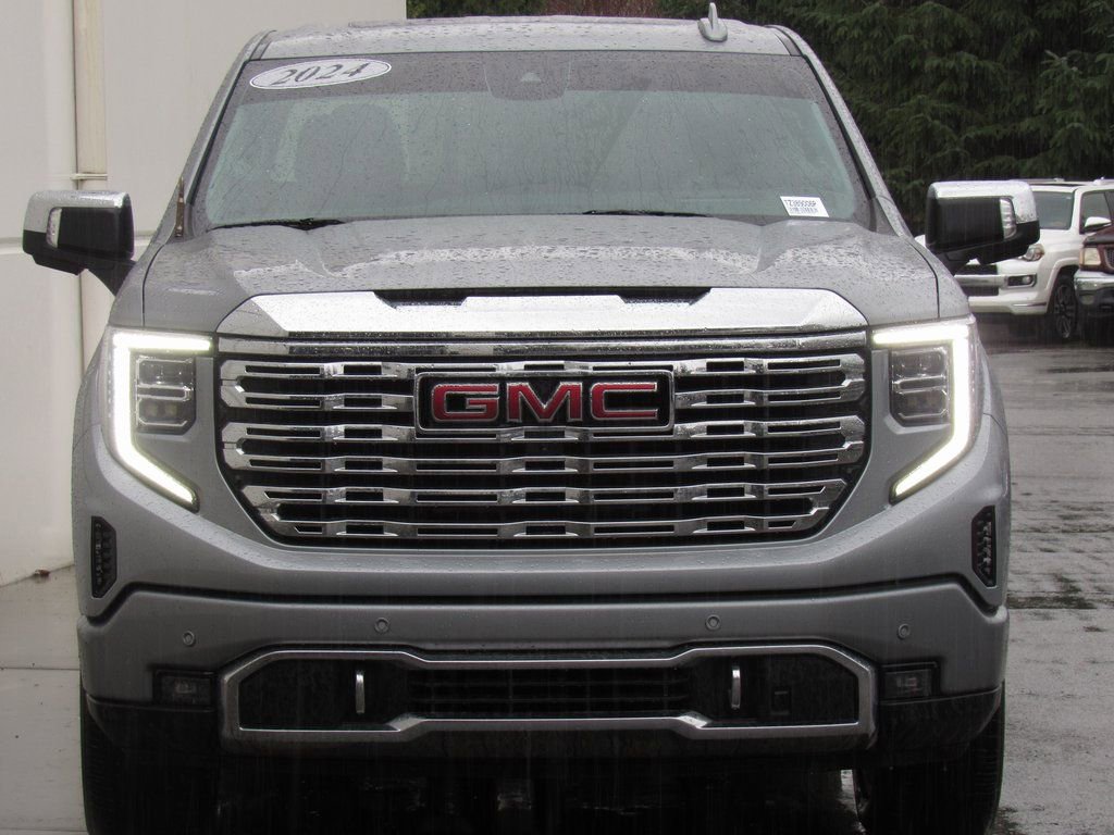 Used 2024 GMC Sierra 1500 Denali w/ Denali Reserve Package AWD/4WD image 3