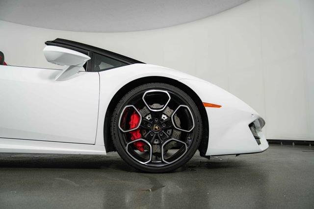 Used 2019 Lamborghini Huracan LP 580-2 RWD image 11