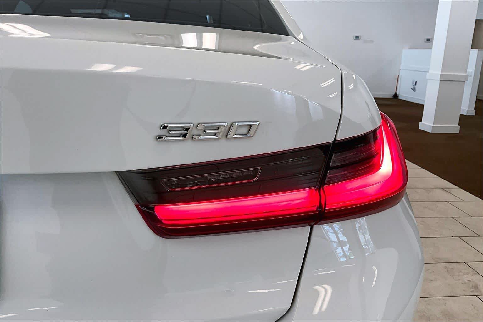 Used 2020 BMW 330i xDrive Sedan w/ Convenience Package AWD/4WD image 28