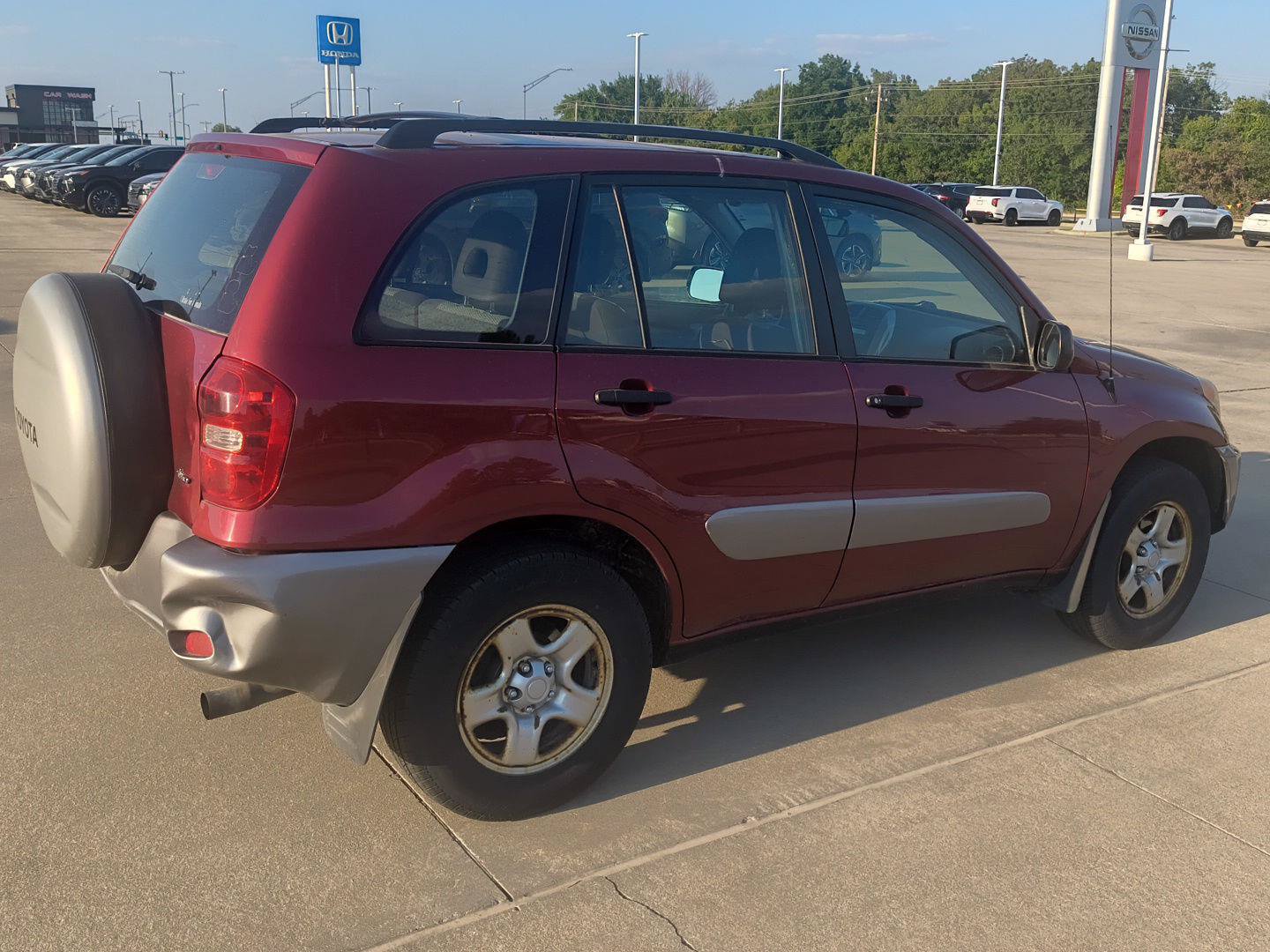 Used 2005 Toyota RAV4 4WD image 6