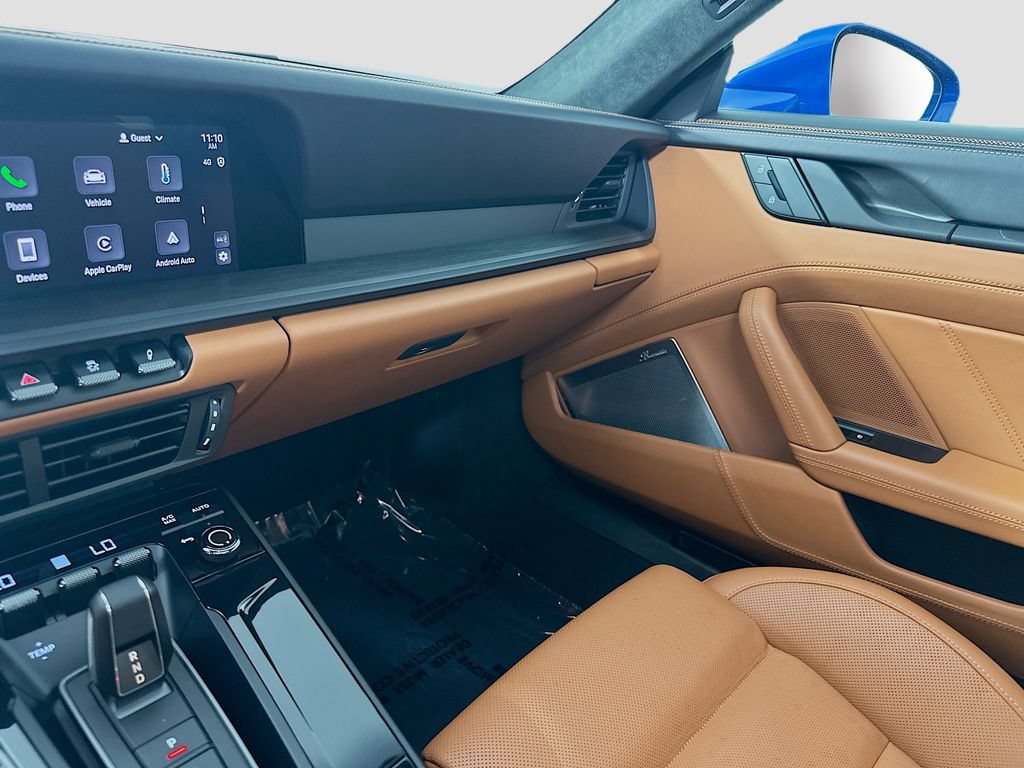 Certified 2025 Porsche 911 Carrera GTS RWD image 25