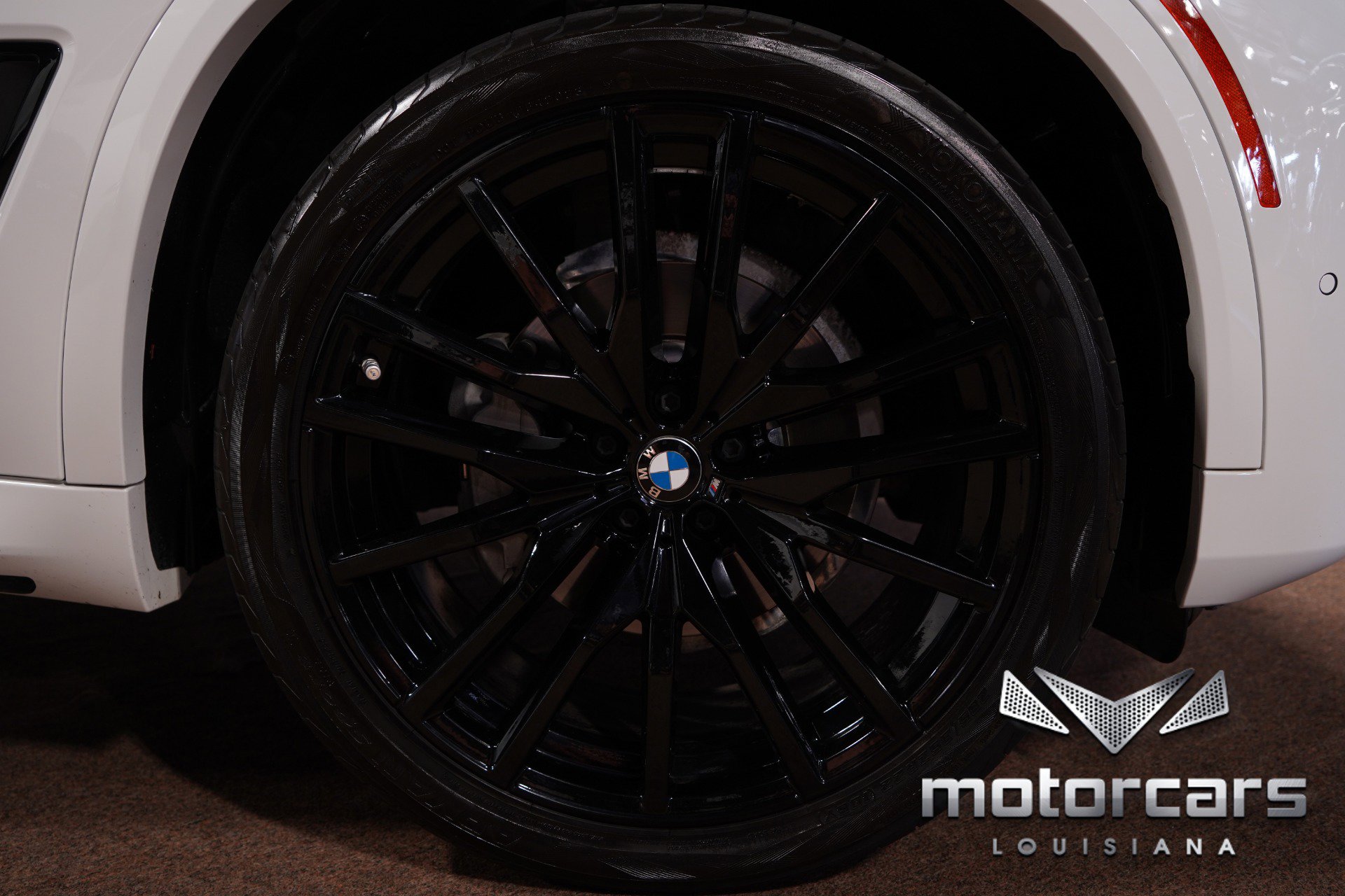 Used 2023 BMW X5 xDrive40i w/ M Sport Package image 23
