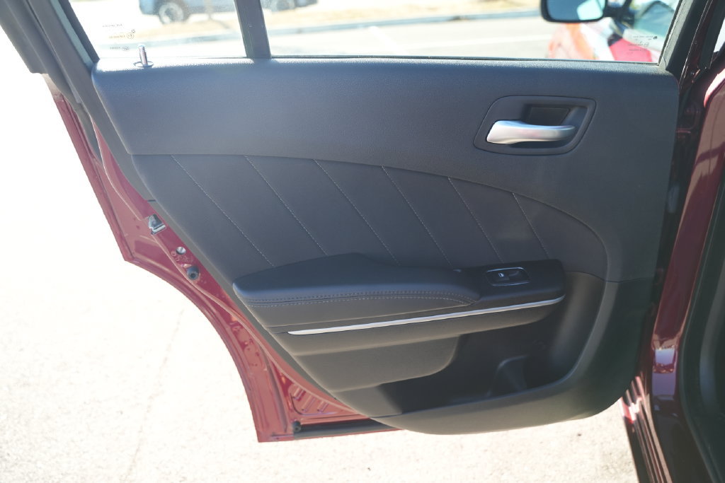 Used 2023 Dodge Charger SXT RWD image 18