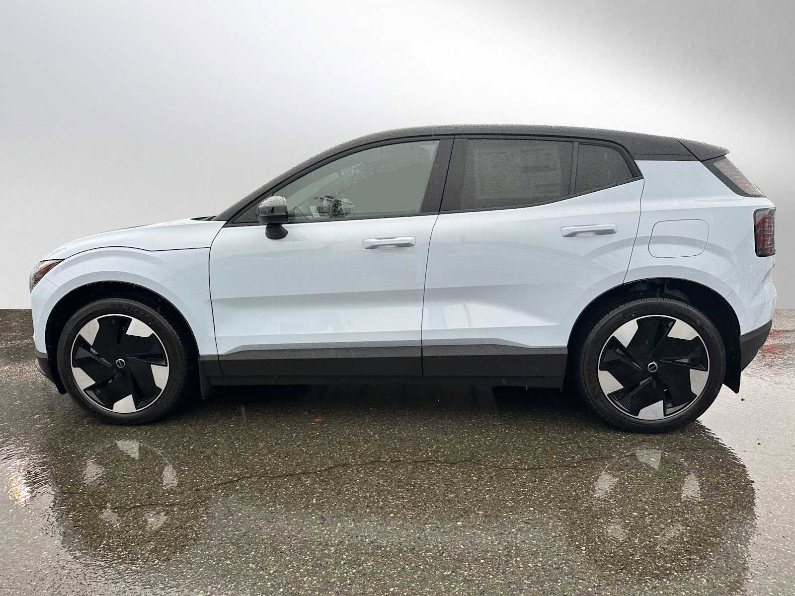 New 2026 Volvo EX30 Plus w/ Protection Package Premier AWD/4WD image 6