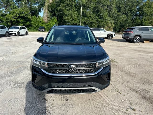 Used 2024 Volkswagen Taos SE FWD image 15