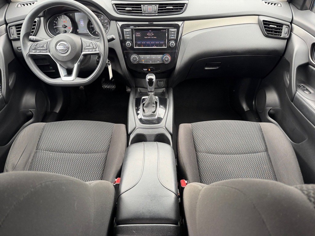 Used 2019 Nissan Rogue Sport S image 14