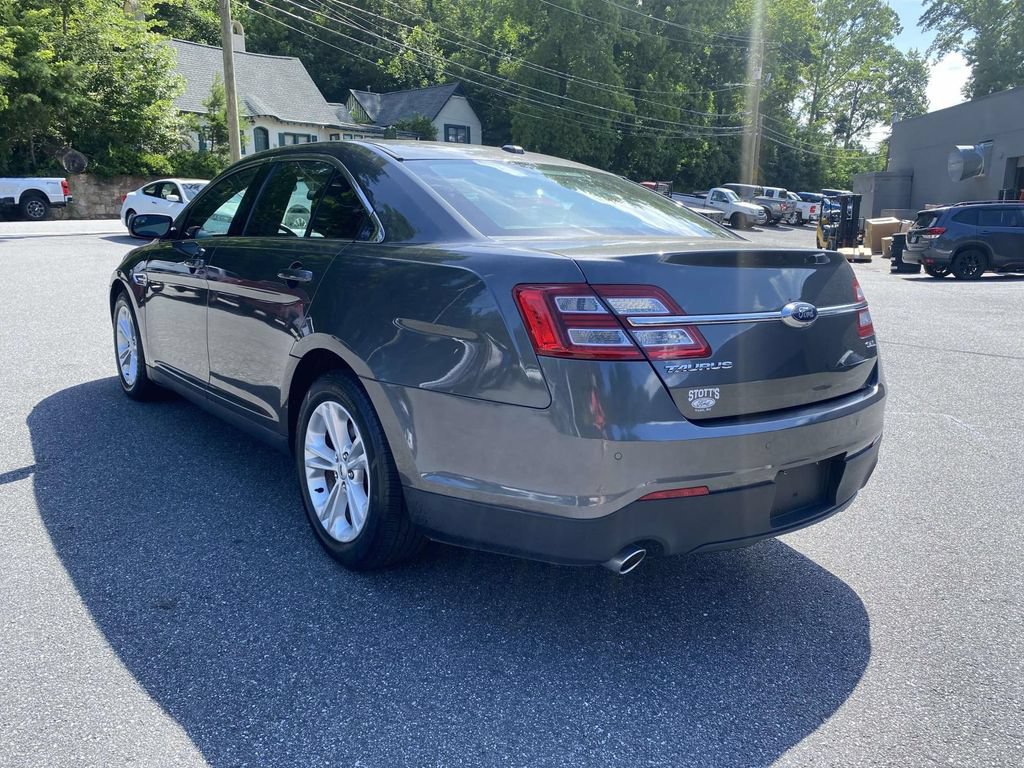 Used 2019 Ford Taurus SEL w/ Equipment Group 201A FWD image 4