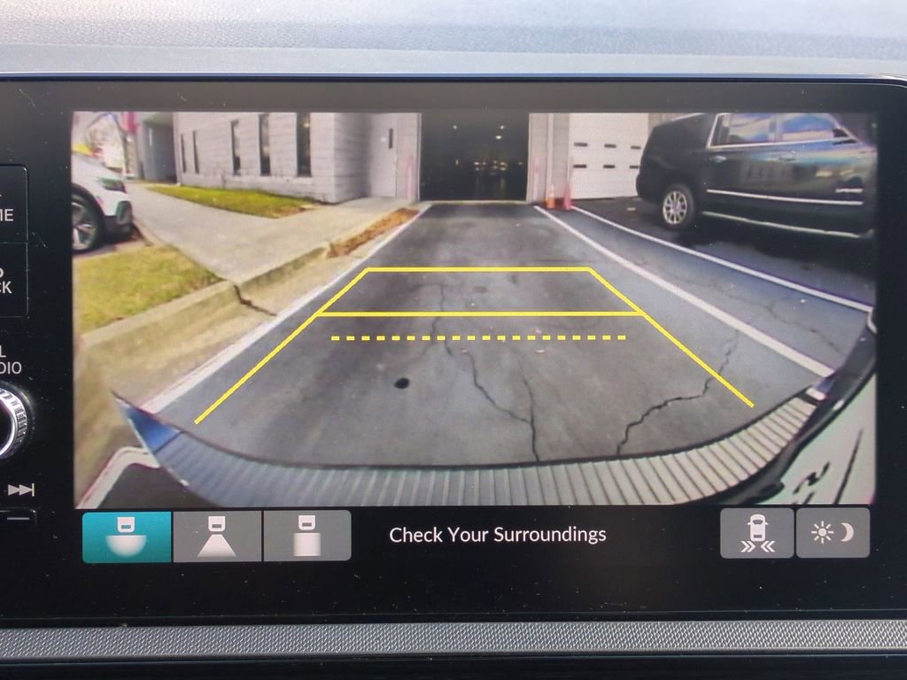 Used 2025 Honda Odyssey Sport-L image 17