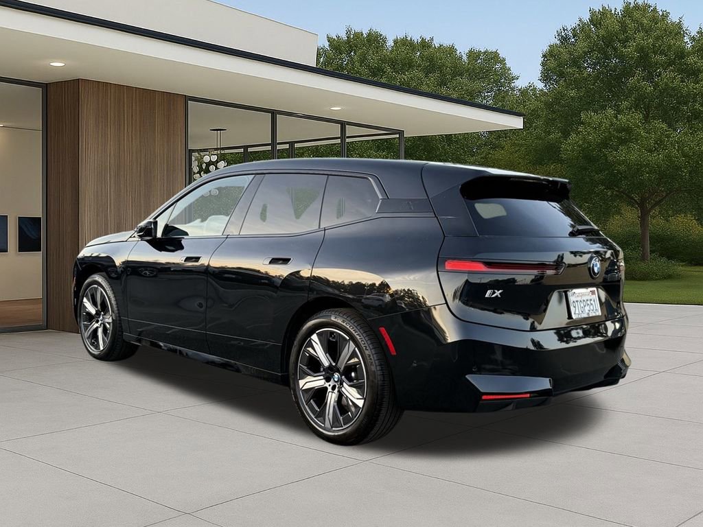 Used 2026 BMW iX xDrive45 image 11